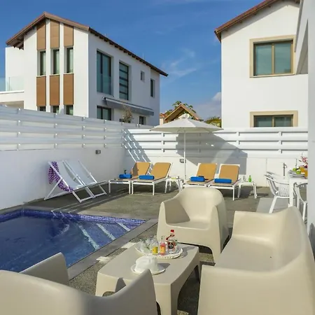 Villa Levanda 30 *